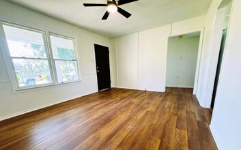 2417 Oaklawn Blvd in San Angelo, TX - Building Photo - Building Photo
