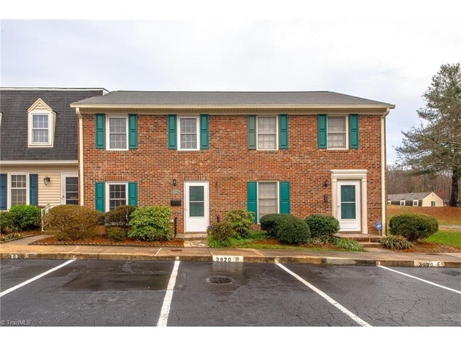 property at 3920 Valley Ct