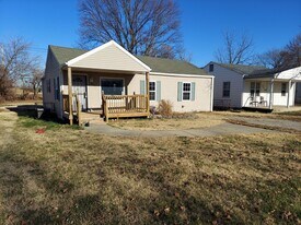 237 Nadine St in Cahokia, IL - Building Photo