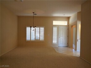 10409 Sea Palms Ave in Las Vegas, NV - Building Photo - Building Photo