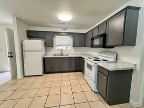 364 E 7th St in Fayetteville, AR - Building Photo - Building Photo