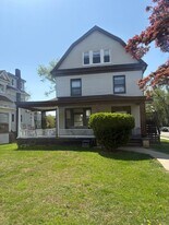 5117 Gwynn Oak Ave, Unit 3 in Baltimore, MD - Building Photo