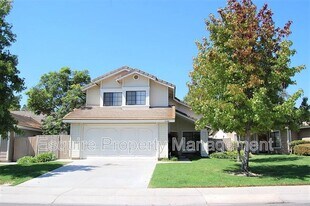 5148 Via Calderon in Camarillo, CA - Building Photo
