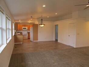 1536 Monroe St in Burlington, WA - Building Photo - Building Photo