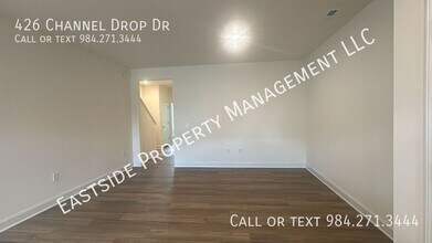 426 Channel Drop Dr in Clayton, NC - Building Photo - Building Photo