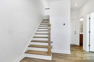 7118 Westrow Ave in Charlotte, NC - Building Photo - Building Photo