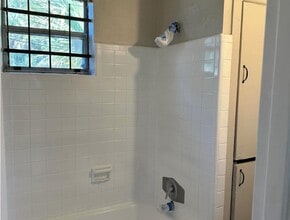 112 W 17th St, Unit 1 in Jacksonville, FL - Foto de edificio - Building Photo