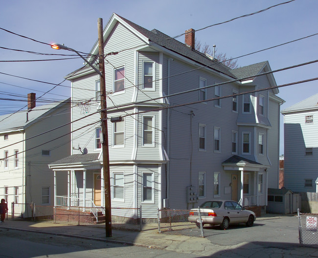 516 William St in Fall River, MA - Building Photo - Building Photo