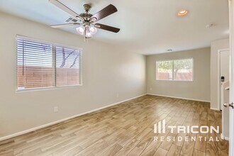 3513 S 89th Ave in Tolleson, AZ - Foto de edificio - Building Photo