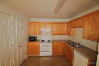 4102 Janelle Dr, Unit A in Copperas Cove, TX - Building Photo - Building Photo