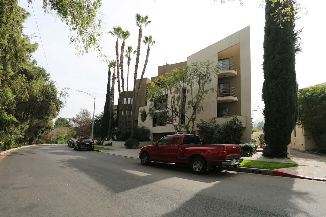 13112 Valleyheart Dr in Studio City, CA - Foto de edificio