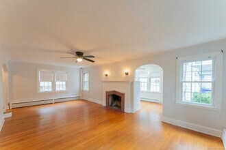 6 Lemay St in West Hartford, CT - Building Photo - Building Photo