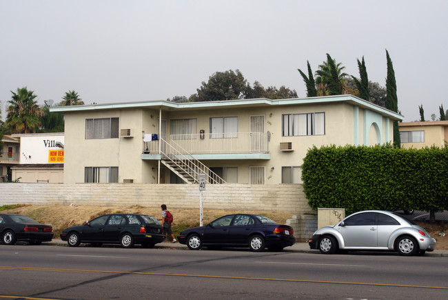 1106 Jamacha Ln in Spring Valley, CA - Foto de edificio - Building Photo