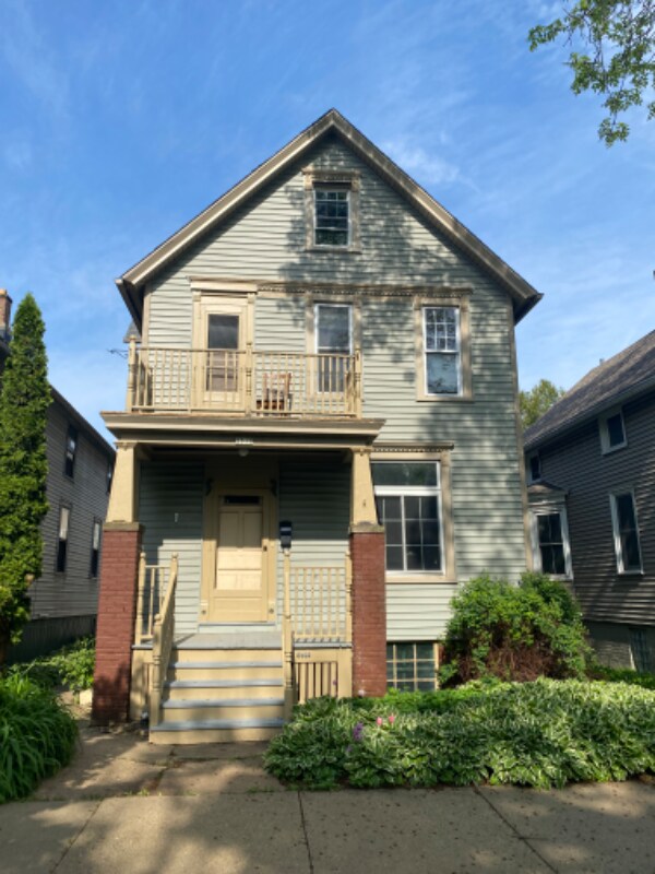 2519 N Bartlett Ave in Milwaukee, WI - Building Photo - Building Photo