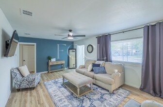 3012 29th St in Lubbock, TX - Foto de edificio - Building Photo