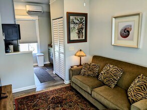 1215 Prince St, Unit Downtown Gem in Beaufort, SC - Building Photo - Building Photo