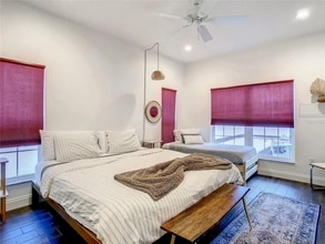 902 8th Ave NW in Largo, FL - Building Photo - Building Photo