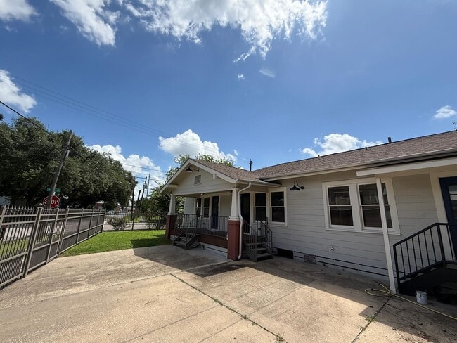 property at 201 Drennan St