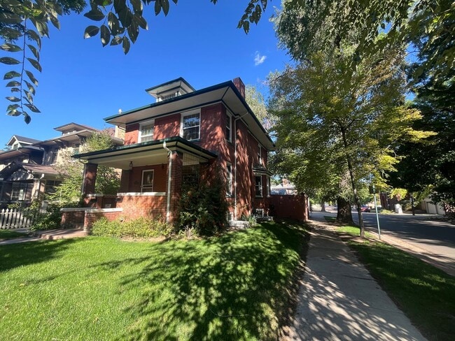 property at 1300 Steele St