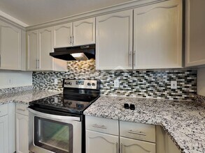 2075 E 97th Dr in Thornton, CO - Building Photo - Building Photo