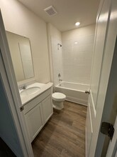 1087 Morfontaine St in Daytona Beach, FL - Foto de edificio - Building Photo