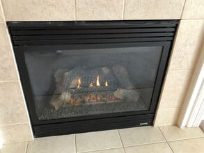 724 Olde English Cir, Unit 724 in Howell, MI - Foto de edificio - Building Photo