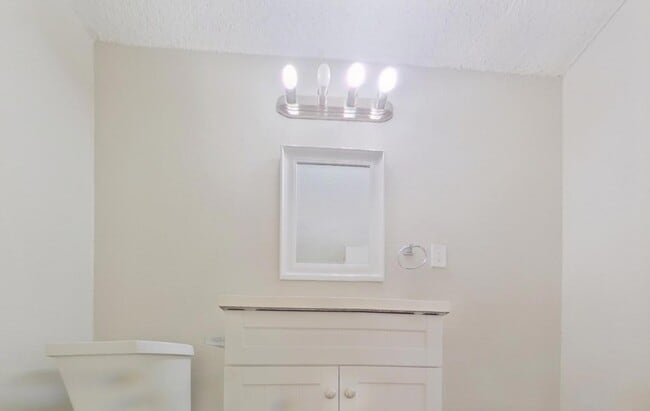 6213 Douglas Dr in Watauga, TX - Building Photo - Building Photo