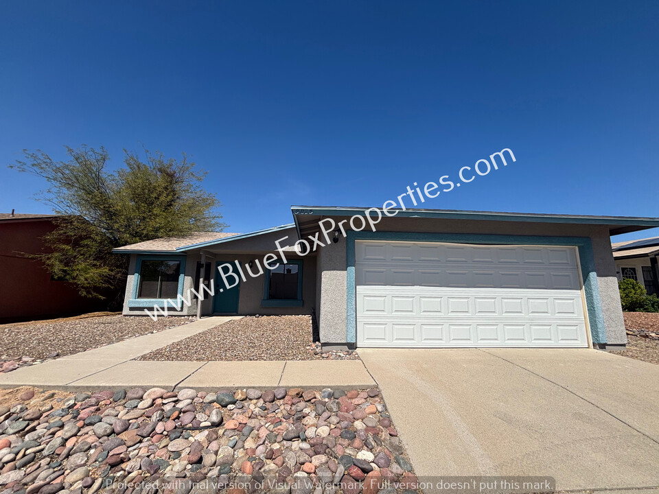 9825 N Camino Vado in Tucson, AZ - Building Photo