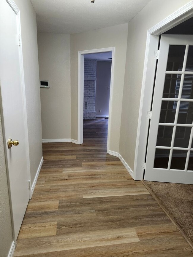 1810 W 3rd Ct in Russellville, AR - Building Photo - Building Photo