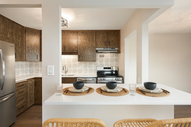 property at 410 Groveland Ave
