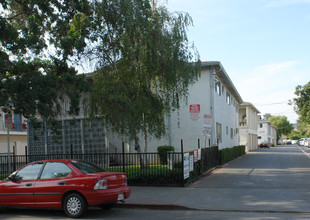 The Oaks in San Jose, CA - Building Photo - Building Photo