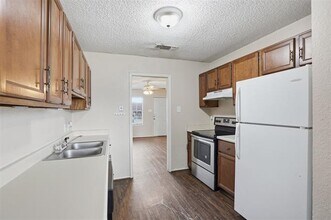 1116 Hanover St in Weatherford, TX - Building Photo - Building Photo