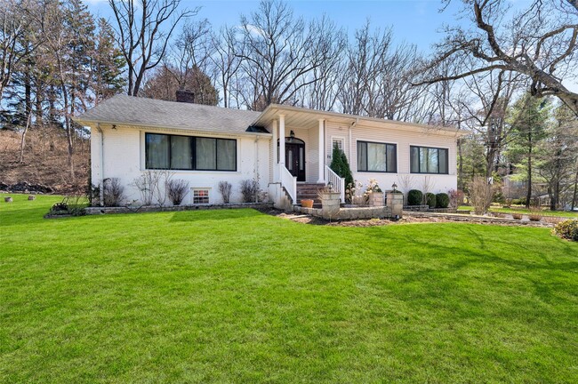 26 Glen Park Rd in Harrison, NY - Building Photo - Building Photo