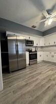 820 SE 12th Ct, Unit 1 in Fort Lauderdale, FL - Building Photo