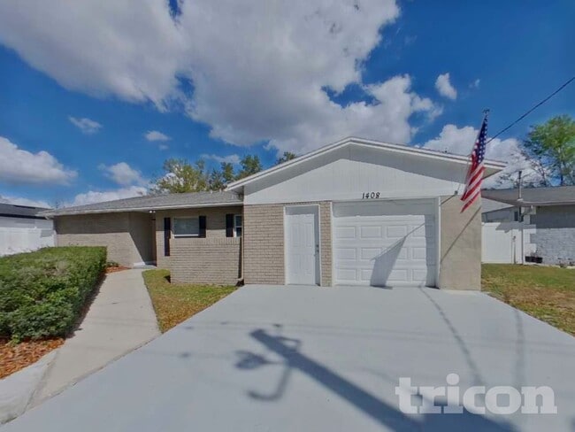 property at 1408 Highview Rd