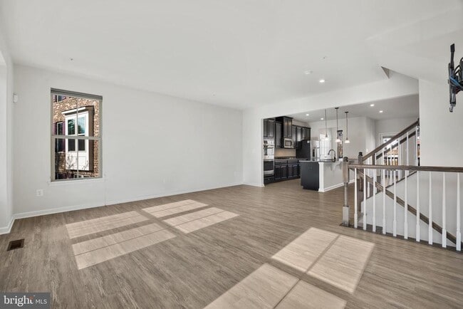 10012 Aerospace Rd in Lanham, MD - Building Photo - Building Photo