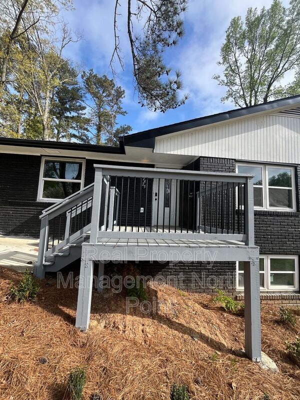 2425 Omaha Rd SW in Atlanta, GA - Building Photo - Building Photo