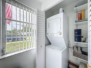 2223 Liberty St in Hollywood, FL - Foto de edificio - Building Photo