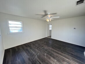 3130 Jarvis St in Lubbock, TX - Building Photo - Building Photo