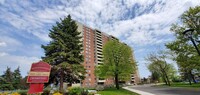 Windjammer Apartments I & II in Ajax, ON - Building Photo - Building Photo