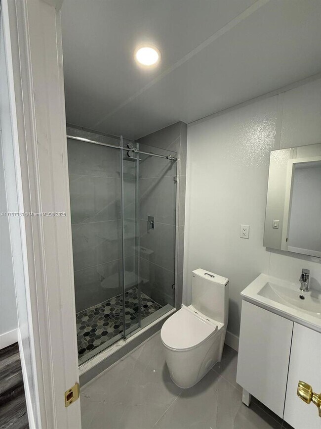 11260 SW 203rd St in Miami, FL - Building Photo - Building Photo