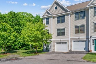 41 Village Dr in Meredith, NH - Building Photo - Building Photo