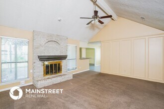 15514 Cabildo Dr in Houston, TX - Building Photo - Building Photo