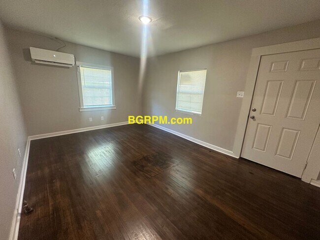 4936-4938 Atkins St in North Little Rock, AR - Building Photo - Building Photo