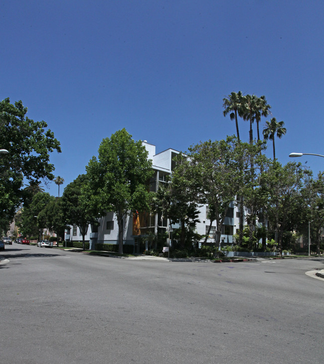 9145 Charleville Blvd in Beverly Hills, CA - Building Photo - Building Photo