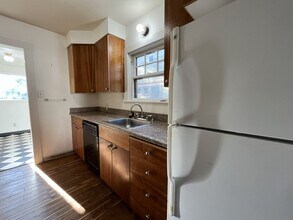 5742 NE Alton St in Portland, OR - Building Photo - Building Photo