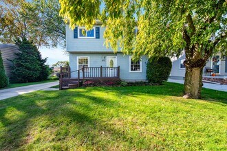 22100 Revere St in St. Clair Shores, MI - Building Photo - Building Photo