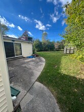 12 Cleveland Dr in Cheektowaga, NY - Building Photo - Building Photo