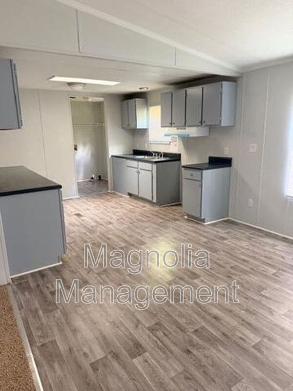 202 Mallard Ln in Henderson, NC - Building Photo - Building Photo