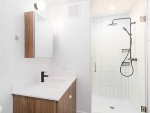 1487 S Blue Island Ave in Chicago, IL - Foto de edificio - Building Photo